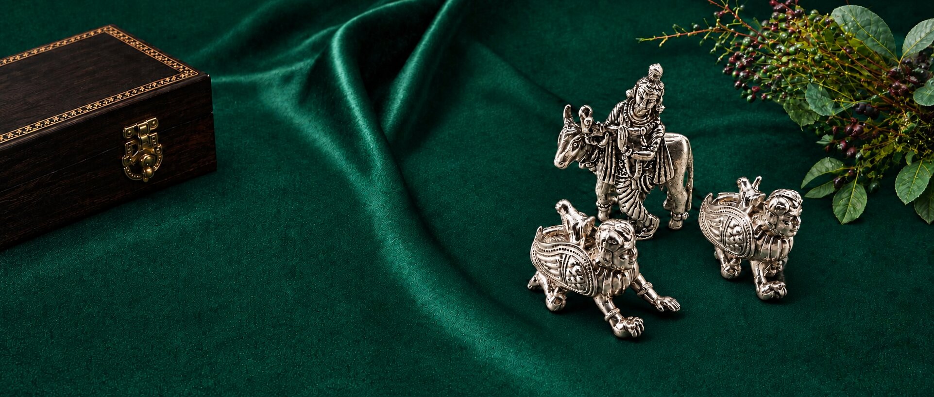 Timeless jewellery, crafted for devotion