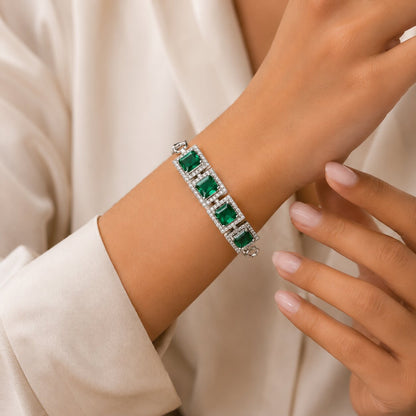 Green Stone Cluster Diamond Braclet