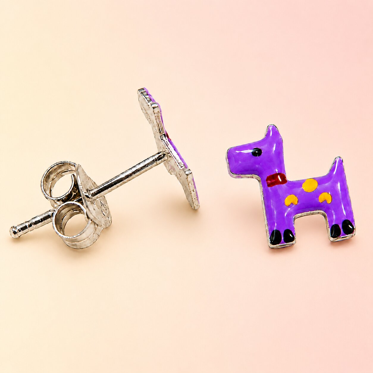 Doggi Studs